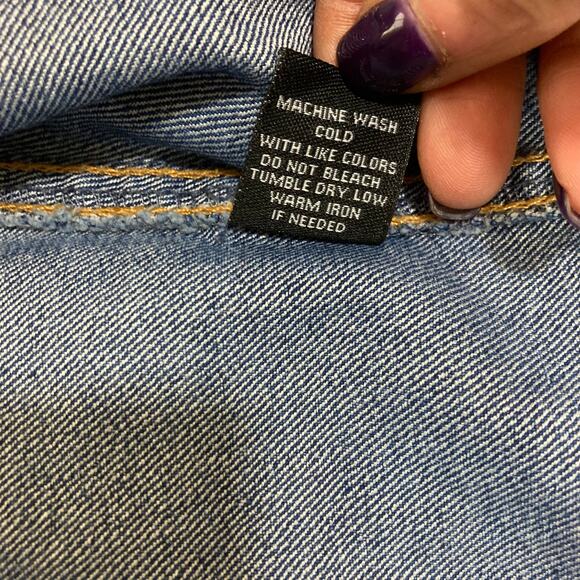 Floral embroidered Jean jacket vest, ladies medium button front frayed denim - Picture 7 of 8